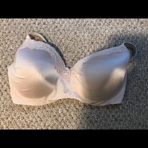 Light Blush Floral Lace Trimmed Bra